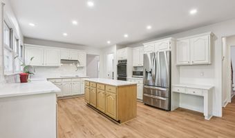 10630 Timberstone Rd, Alpharetta, GA 30022