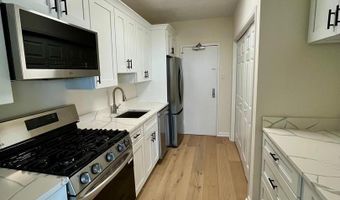 4141 N HENDERSON Rd 912, Arlington, VA 22203