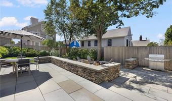 9 Anthony St, Newport, RI 02840