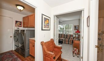 194 Kensington Ct, Aurora, OH 44202