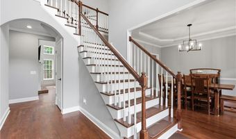 127 Laurel Ridge Dr, Alpharetta, GA 30004