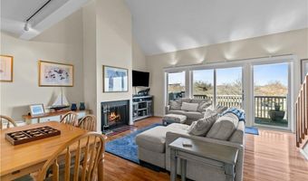 157 Harrison Ave 15, Newport, RI 02840