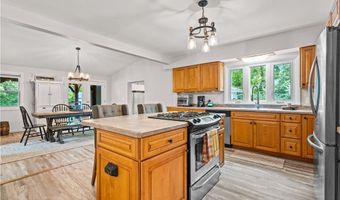 6170 Oberlin Rd, Amherst, OH 44001