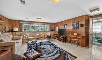 89 S Clarendon Ave, Addison, IL 60101