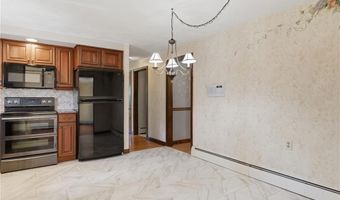 2699 Diamond Hill Rd, Cumberland, RI 02864