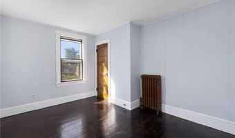 9 Cummings Rd, Newport, RI 02840