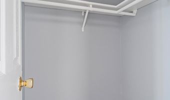 1822 METZEROTT Rd 205, Adelphi, MD 20783