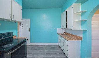 221 S Pine St, Blackfoot, ID 83211