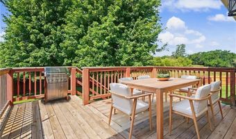1003 Lisa Ct, Baldwin City, KS 66006