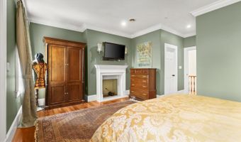 1007 N CALVERT St, Baltimore, MD 21202