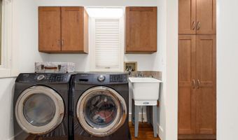 527 Lee Cir, Annapolis, MD 21403