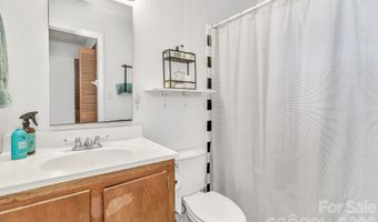 18 Leisure Mountain Rd, Asheville, NC 28804