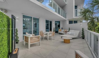 9821 E Bay Harbor Dr 302, Bay Harbor Islands, FL 33154