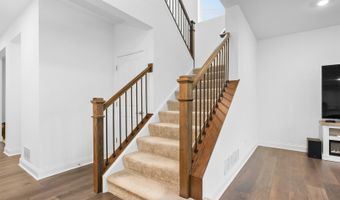 1014 Dr. John Burkey, Algonquin, IL 60102