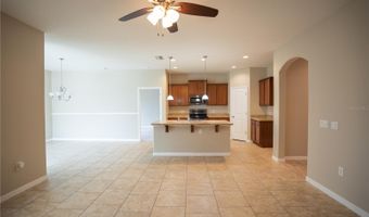1860 SKYVIEW Dr, Auburndale, FL 33823