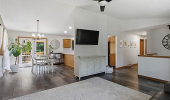 511 S Beach Dr, Altoona, WI 54720