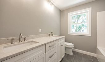 122 Canal St, Blackstone, MA 01504