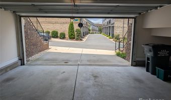 17137 Soho Dr, Charlotte, NC 28204