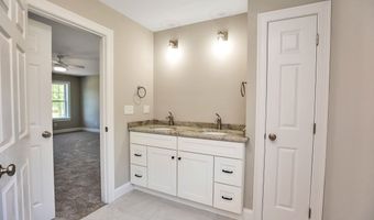 6 Eagle Perch Dr 14, Boscawen, NH 03303