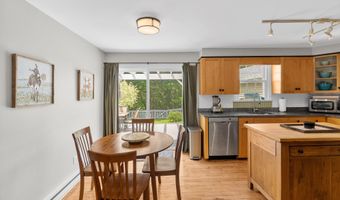 1486 Washington St, Bath, ME 04530