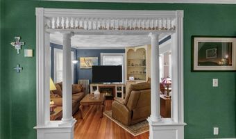 161 Ocean Ave, Cranston, RI 02905