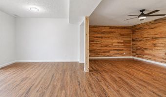 656 E Thornton Lake Dr NW, Albany, OR 97321