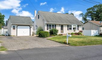 728 Neptune Ave, Beachwood, NJ 08722