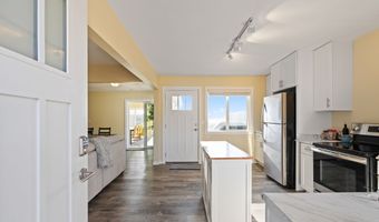 259 S PACIFIC St, Rockaway Beach, OR 97136
