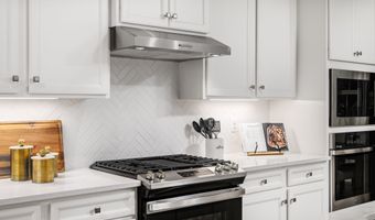 4 Augusta Ct, Williamstown, NJ 08094