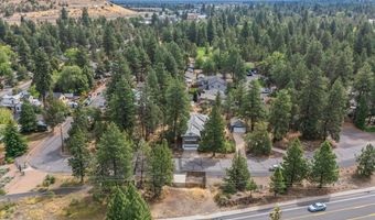 438 NE 9TH St, Bend, OR 97701