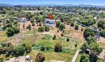 1864 Winterwarm Dr, Fallbrook, CA 92028