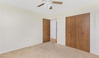 8 Meadow Ln, Coventry, RI 02816