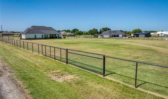 152 Katy Ranch Dr, Weatherford, TX 76085