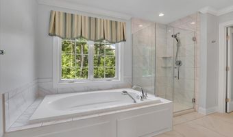 4 Aspenwood, Avon, CT 06001