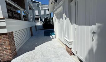 281 7TH St, Avalon, NJ 08202