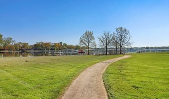 40491 N S Newport Dr, Antioch, IL 60002