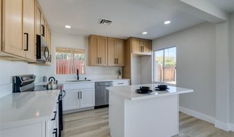 4213 Evergreen Pl, Las Vegas, NV 89107
