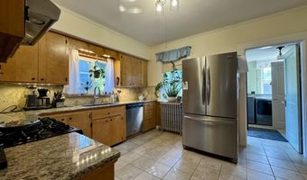 104 7th St, Bangor, ME 04401