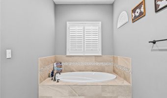 221 Deer Meadows Dr, Alice, TX 78332