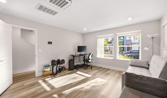 2825 Crusader St, Alameda, CA 94501