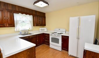 12 Goodale Rd, Andover, NJ 07860