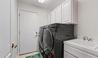 959 Grand View Ln, Aurora, OH 44202