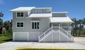 146 Bay Ave, Apalachicola, FL 32320