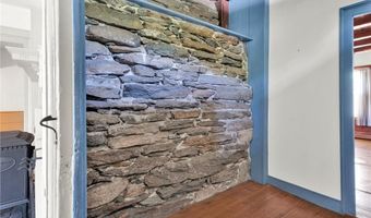 383 Putnam Pike, Glocester, RI 02829