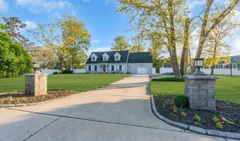 65 Serpentine Dr, Bayville, NJ 08721