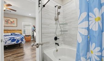 5114 Oak St, Bay St. Louis, MS 39520
