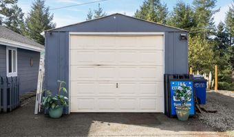 838 MARINA HEIGHTS Rd, Brookings, OR 97415