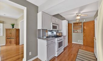 1509 E Stadium Blvd, Ann Arbor, MI 48104