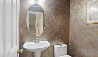 43909 THORNCROFT Ter, Ashburn, VA 20148