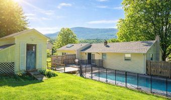 78 Carbonti Cir, Arlington, VT 05250